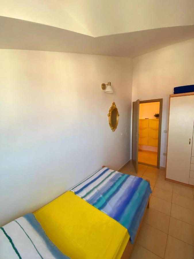 The View Apartment Supetar Exterior photo